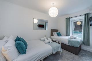 Contractor Base - Flexible Parking - Smart TVs in Rooms - 2