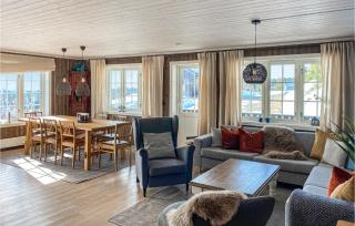 Nice Home In Sjusjøen With Sauna - 8