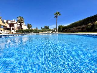 Albufeira Valley 2 With Pool by Homing - Albufeira - 9