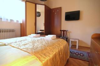 Le Petit Prince Guesthouse Free Parking - Sarajevo - 8