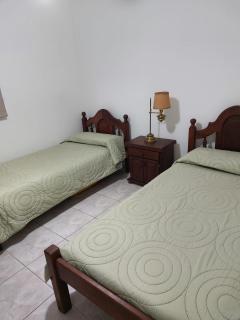 Departamento frente al Mendoza Shopping para 4 personas - Guaymallen - 1