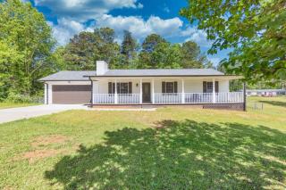Sleeps 8, Lake Lanier Hidden Gem - Buford - 0