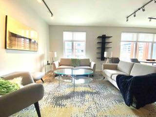 Brand New 3-Bedroom Condo in the Heart of Sidney - 8