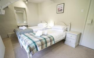 Brae Fell Cottage, Sebergham, Nr Caldbeck dog friendly and hot tub - Sebergham - 2