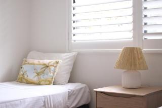 Mirage Luxury Beachside 3 Bedroom Apartment - Alexandra Headland - 3