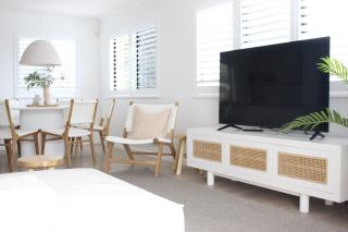 Mirage Luxury Beachside 3 Bedroom Apartment - Alexandra Headland - 9