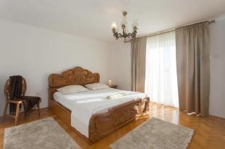 Family-friendly apartments with swimming pools Kastel Kambelovac, Kastela - 20935 - Kaštela - 3