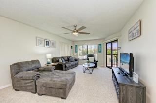 Gulf Breeze Ami-2Bd-2Ba-Condo-Private Beach Access-Heater Pool-Water Views From Every Window - Bradenton Beach - 7