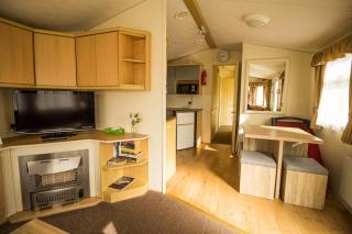 Superb Caravan With Decking At Kessingland Beach In Norfolk Ref 90038Td - 6