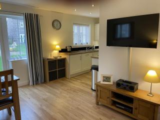 High Tide Cottage - Part of the The Bay Filey Holiday Village with pool, gym and direct beach access, pub, restaurant, tennis and meadows walks - 3