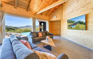 Four-Bedroom Holiday Home - Lepajci - 7