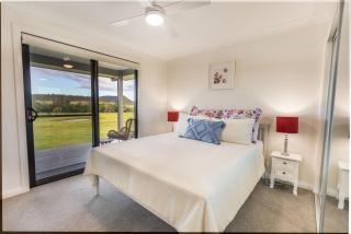 Clarrie's Green - Clarence Town - 2