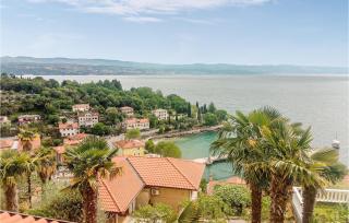 5 Bedroom Stunning Home In Ika - 9