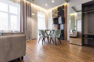 Central Family Boutique Apartments 3 - Lviv - 2
