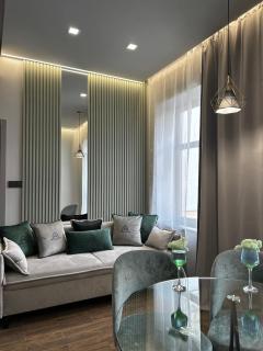 Central Family Boutique Apartments 3 - Lviv - 0