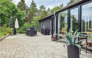 3 Bedroom Beautiful Home In Fårvang - Fårvang - 3