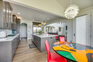Spacious Southern Colorado Home with Mountain Views - 9