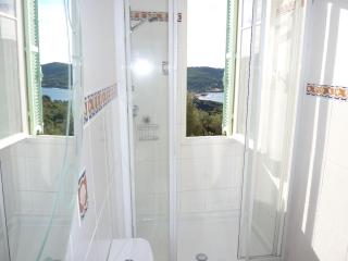 Maison 4 chambres , 8 personnes. - 2