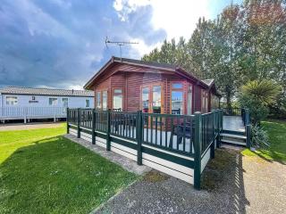 Modern 4 Berth Lodge With Decking At Manor Park In Hunstanton Ref 23024W - 7