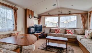 Great 8 Berth Caravan For Hire At St Osyth Beach In Essex Ref 28123Gc - Clacton-on-Sea - 8