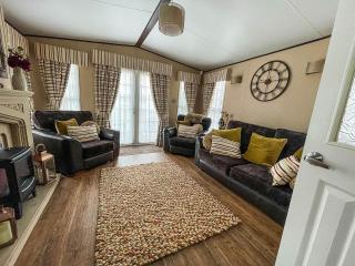 Beautiful Caravan At Manor Park In Hunstanton Beach, Norfolk Ref 23026H - Hunstanton - 1