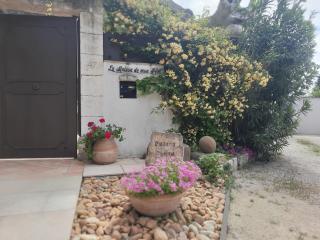 Mas" La Maison de mon Père " Proche AVIGNON à PUJAUT - Pujaut - 2