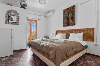 Condillia Central - Spetses - 0