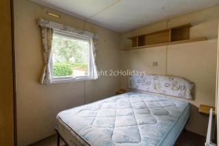 Spacious 8 Berth Caravan For Hire At Southview Holiday Park Ref 33002Tc - 5