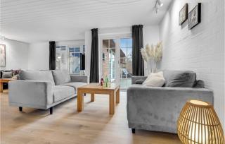 Awesome Home In Væggerløse With Kitchen - Marielyst - 6