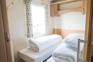 6 Berth Caravan For Hire At St Osyths Holiday Park In Essex Ref 28099Gc - 4