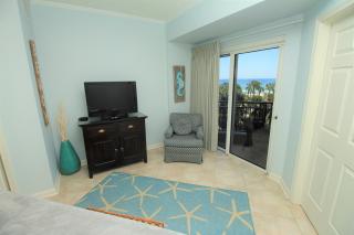 Golf cart. Remodeled condo! Westwinds 4727 Gulf front. Larger floorplan!! Wonderful pool - Destin - 4