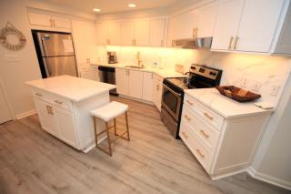 Sleeps 8 - Renovated Beachfront Condo at Westwinds, Sandestin with Gulf Views, Private Beach Access - 9