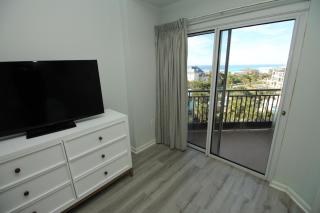 Sleeps 8 - Renovated Beachfront Condo at Westwinds, Sandestin with Gulf Views, Private Beach Access - Destin - 2