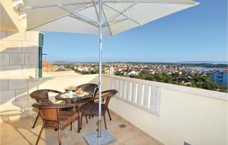 Cozy Apartment In Novalja - 9