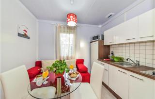Amazing Home In Sveti Filip I Jakov - Sveti Filip i Jakov - 2