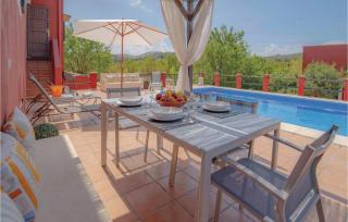 Cozy Home In Port Dalcúdia - Port d'Alcudia - 6