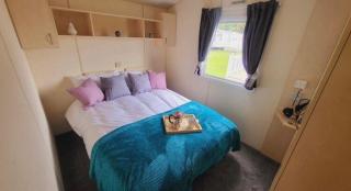 Lovely Caravan At Valley Farm Holiday Park, Sleeps 8 Ref 46127V - Great Clacton - 6