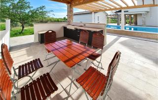 3 Bedroom Cozy Home In Buje - Buje - 6