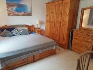 Private Double Bedroom & private bathroom & shared kitchen - 6