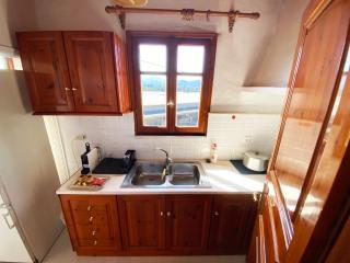Dusk Apartments with Stunning Mountain View - Chania - 2