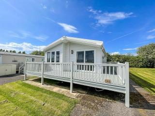 Luxury Lodge With Decking In Hunstanton At Manor Park Ref 23144K - 8