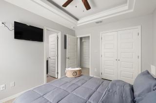 Stylish Furnished 2Bd 2Ba Apartment with Wifi Close to Shopping and Entertainment in McAllen Month to month contract on long term stays - Edinburg - 3