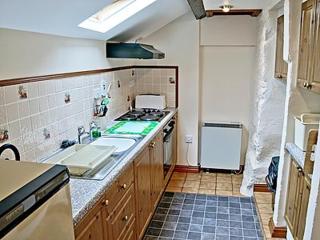 Ty Canol - Llanfaelrhys - 7