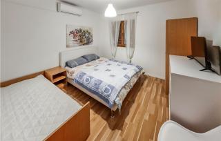 4 Bedroom Lovely Home In Miranje Gornje - 4