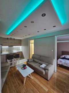 Centar Lux Apartman - Novi Sad - 5