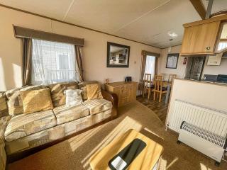 Lovely Caravan With Decking Nearby Scratby Beach In Norfolk Ref 50031J - Great Yarmouth - 6