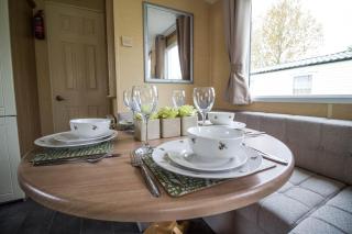 Lovely 6 Berth Caravan At Southview Holiday Park Ref 33032Cl - 3