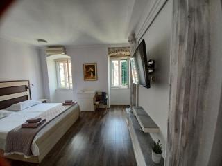 JR Luxury Guesthouse - Split - 6