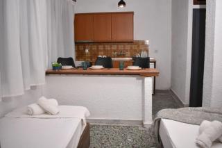 PELEKAN rooms and apartments ATHINA 23 - Pefkochori - 4