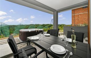 Stunning Home In Veliko Trgovisce - 9